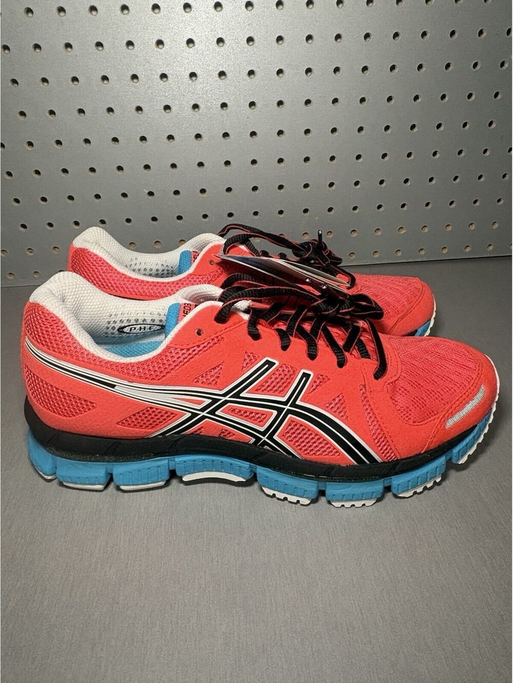ASICS Gel Neo 33 Shoes Womens 7.5 Red Blue Black White Running Sneakers NEW NWT